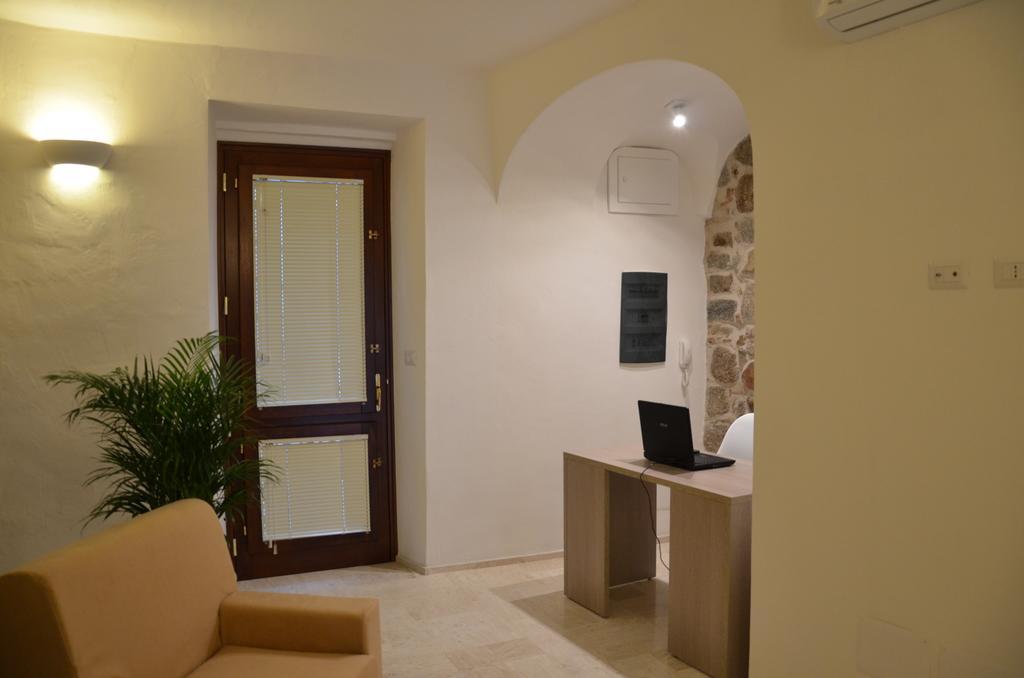Affittacamere Il Vicoletto Gasthof Olbia